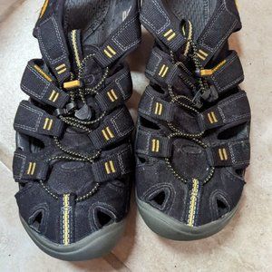 KEEN Women's Newport H2 Sandals - Black